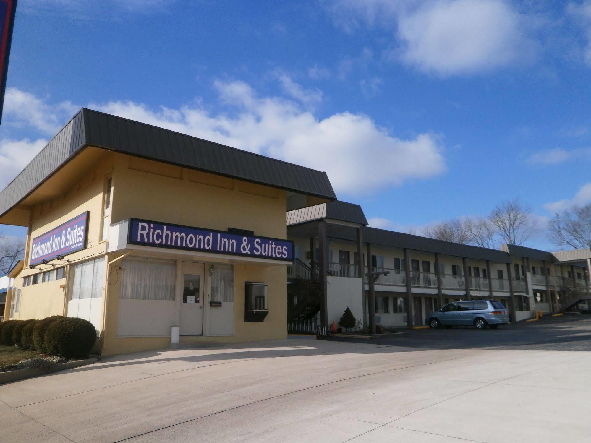 Richmond Inn And Suites Ngoại thất bức ảnh